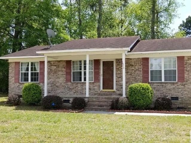 3 BR, 2 BA Apartment 1303 E Home Ave, Hartsville, SC 29550