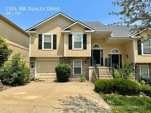 3 BR, 2 BA Apartment 1304 NW Ashley Drive, Grain Valley, MO 64029