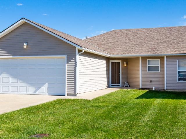 3 BR, 2 BA Apartment 1310 Minnie Ave #B Unit 206BIEN, Belton, MO 64012