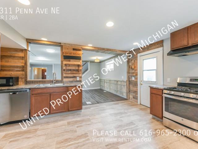 3 BR, 2 BA Apartment 1311 Penn Ave NE, Grand Rapids, MI 49505