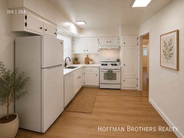 3 BR, 2 BA Apartment 13129 Oxnard St, Van Nuys, CA 91401