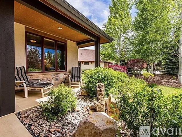 3 BR, 2 BA Apartment 1314 North Montreux Drive, Midway, UT 84049