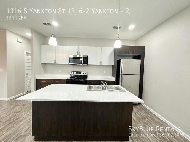 3 BR, 2 BA Apartment 1316 S Yankton St 1316 2 Yankton, Alton, TX 78573
