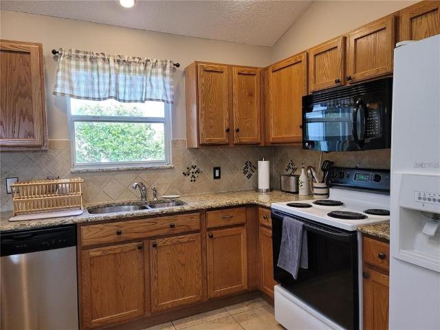 3 BR, 2 BA Apartment 1317 Jimenez Court, Lady Lake, FL 32159