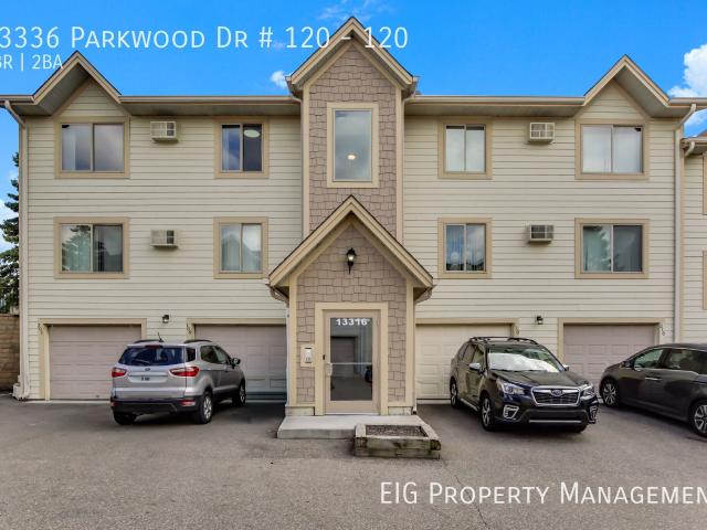 3 BR, 2 BA Apartment 13336 Parkwood Dr # 120, Burnsville, MN 55337