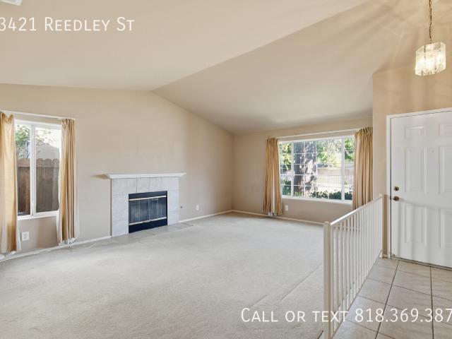 3 BR, 2 BA Apartment 13421 Reedley St, Panorama City, CA 91402