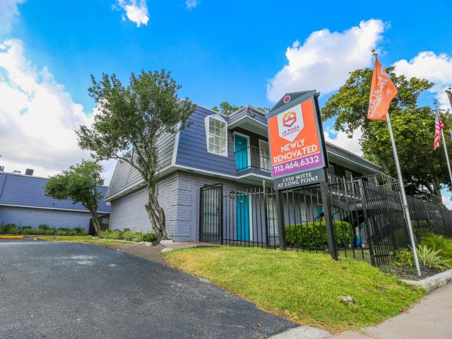 3 BR, 2 BA Apartment 1350 Witte Rd Unit 3 301, Houston, TX 77055