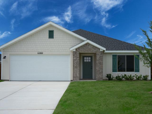 3 BR, 2 BA Apartment 13557 Bonanza Circle Unit 13564S, Cresson, TX 76035