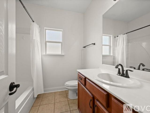 3 BR, 2 BA Apartment 13638 Cantebury Avenue, Denham Springs, LA 70726