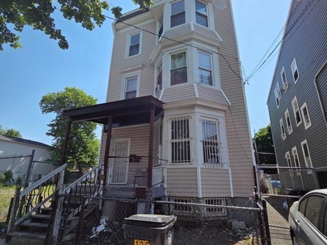 3 BR, 2 BA Apartment 136 South 11 Th Street, Unit 3, Newark, NJ 07107