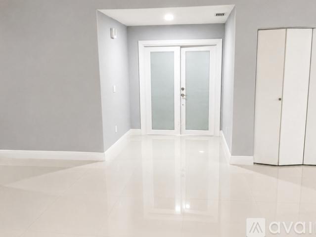 3 BR, 2 BA Apartment 13758 Southwest 283rd Terrace, Homestead, FL 33033