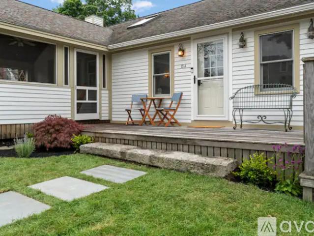 3 BR, 2 BA Apartment 13 Black Boar Dr, Unit 3A, Ogunquit, ME 03907