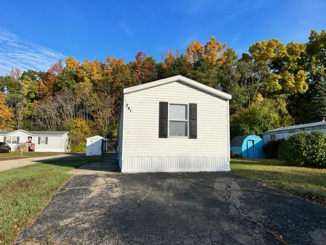 3 BR, 2 BA Apartment 241 E Birdsall, Battle Creek, MI 49037