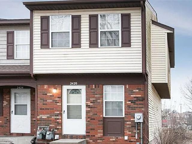 3 BR, 2 BA Apartment 2420 Bittersweet Court, Iowa City, IA 52246