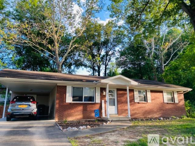 3 BR, 2 BA Apartment 2431 Melrose Ave, Cape Girardeau, MO 63701