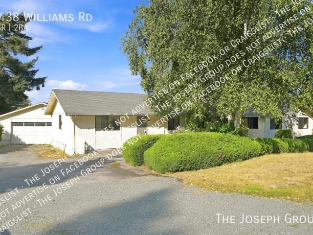 3 BR, 2 BA Apartment 2438 Williams Rd, Oak Harbor, WA 98277