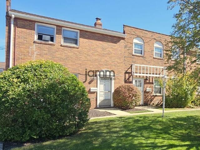 3 BR, 2 BA Apartment 24496 Clareshire Drive, North Olmsted, OH 44070