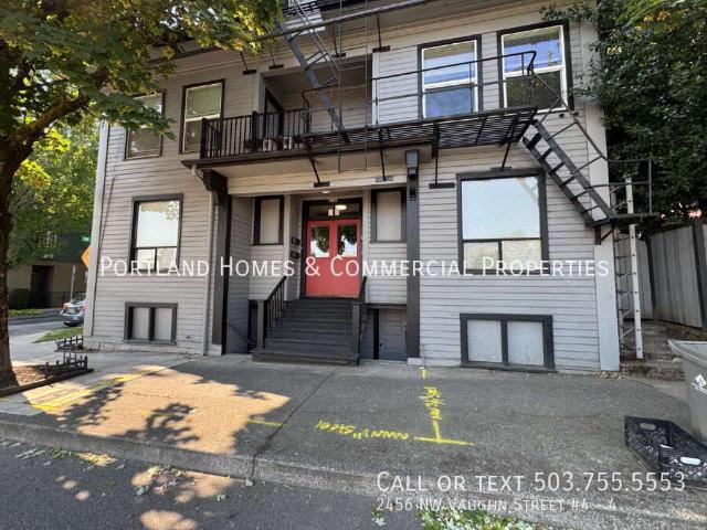 3 BR, 2 BA Apartment 2456 NW Vaughn Street #4, Portland, OR 97210