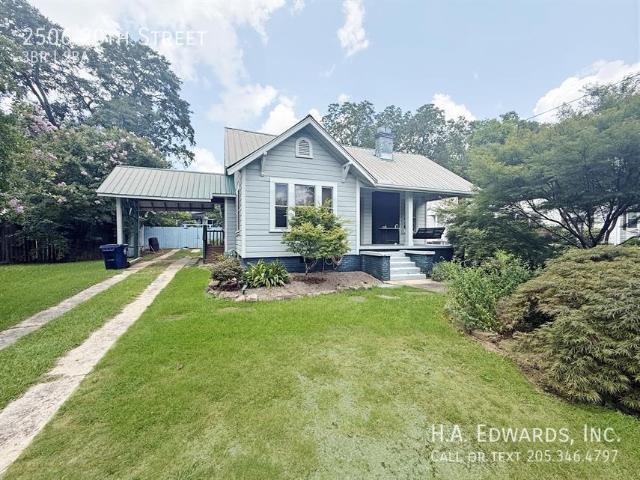 3 BR, 2 BA Apartment 2506 20th Street, Northport, AL 35476