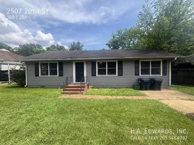 3 BR, 2 BA Apartment 2507 20th St, Northport, AL 35476