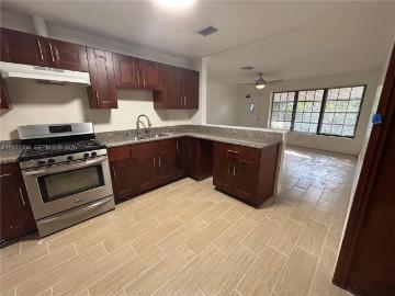 3 BR, 2 BA Apartment 2510 Northeast 9th Terrace, Pompano Beach, FL 33064