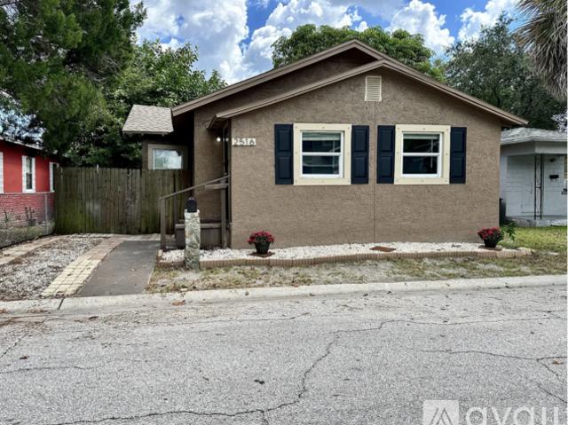 3 BR, 2 BA Apartment 2516 10th Ave S, St. Petersburg, FL 33712