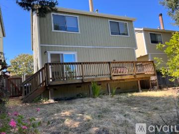 3 BR, 2 BA Apartment 2524 Charlene Ln, Santa Cruz, CA 95062
