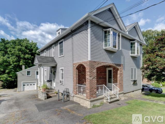 3 BR, 2 BA Apartment 252 Funston Avenue, Torrington, CT 06790