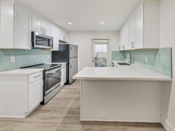3 BR, 2 BA Apartment 2537 Ellsworth Street, Berkeley, CA 94704