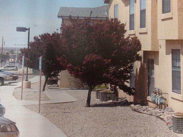 3 BR, 2 BA Apartment 2553 East 1st Street, Alamogordo, NM 88310