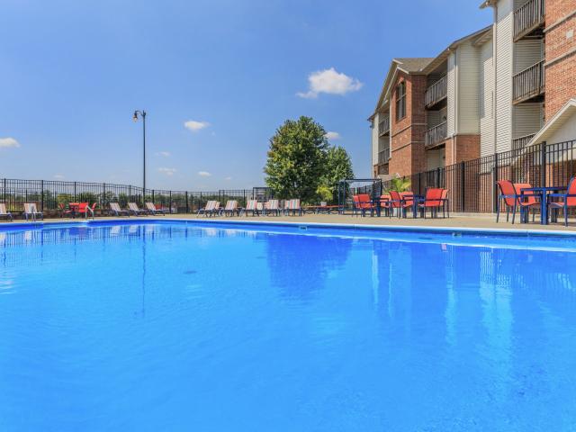 3 BR, 2 BA Apartment 2601 N Cresthaven Ave Unit 407, Springfield, MO 65803