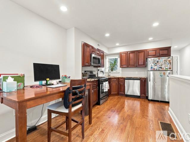 3 BR, 2 BA Apartment 2612 Ellsworth St, Unit A, Philadelphia, PA 19146