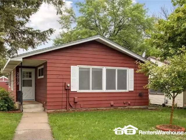 3 BR, 2 BA Apartment 2612 Toledo Ave S, St Louis Park, MN 55416