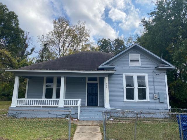 3 BR, 2 BA Apartment 2621 Claiborne Ave, Shreveport, LA 71103