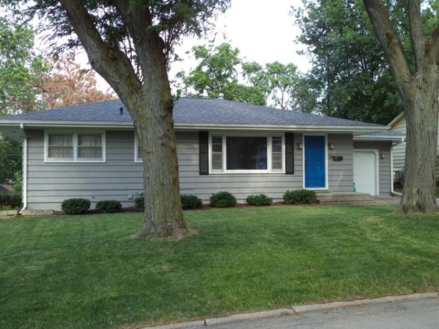 3 BR, 2 BA Apartment 26 Leamer Ct, Iowa City, IA 52246