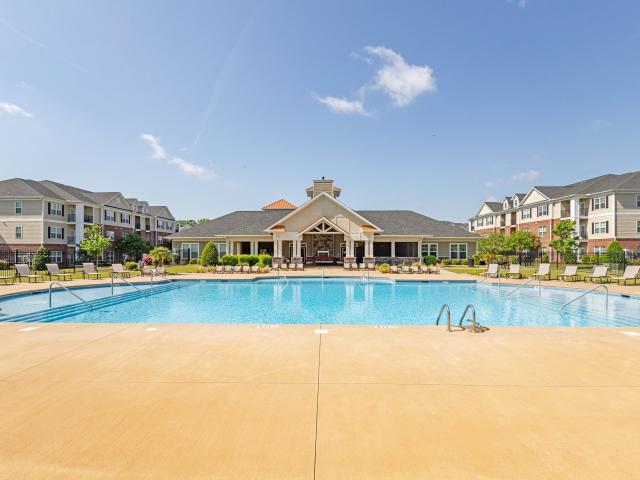 3 BR, 2 BA Apartment 2700 W Arlington Blvd Unit 2712 203, Greenville, NC 27834