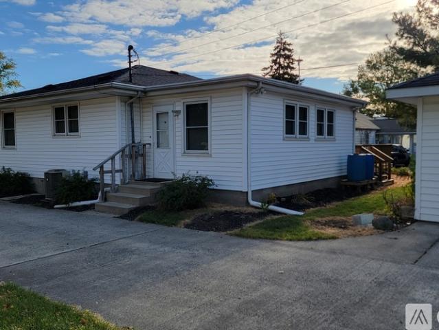 3 BR, 2 BA Apartment 2705 Main St, Unit 1, Lafayette, IN 47904