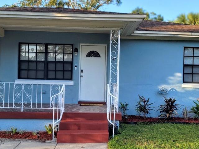3 BR, 2 BA Apartment 2717 W State St, Tampa, FL 33609