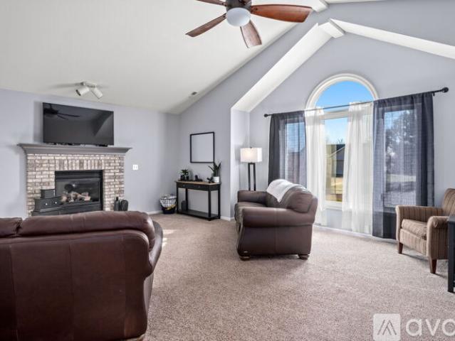 3 BR, 2 BA Apartment 2718 Sassafras Cove, Fort Wayne, IN 46818