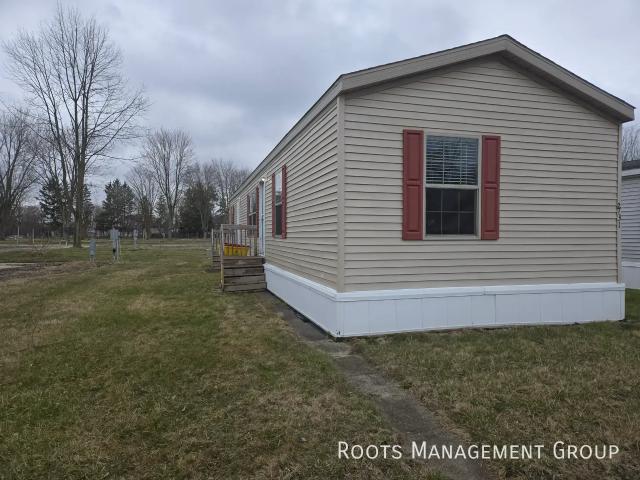 3 BR, 2 BA Apartment 2731 Apollo Drive, Saginaw, MI 48601