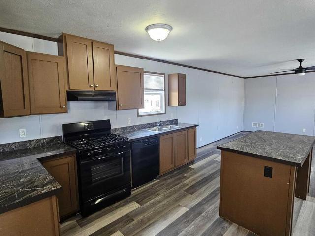 3 BR, 2 BA Apartment 2737 W. Washington Center, Fort Wayne, IN 46818
