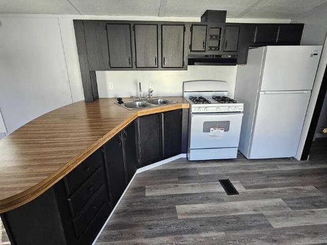 3 BR, 2 BA Apartment 2737 W. Washington Center, Fort Wayne, IN 46818