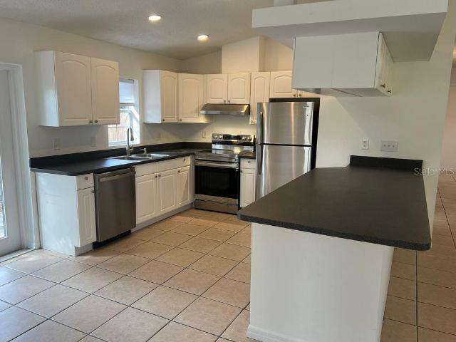 3 BR, 2 BA Apartment 2773 Cypress Drive, Clearwater, FL 33763