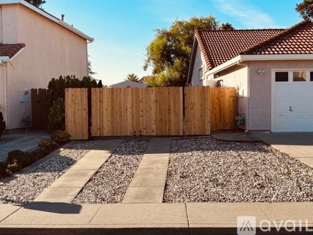 3 BR, 2 BA Apartment 2777 Woodmont Drive, Fairfield, CA 94533