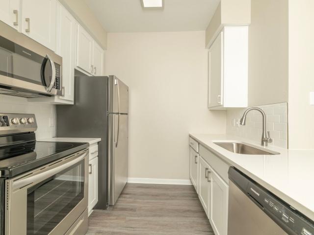 3 BR, 2 BA Apartment 2800 Tranquility Lake Boulevard Unit 2212, Pearland, TX 77584