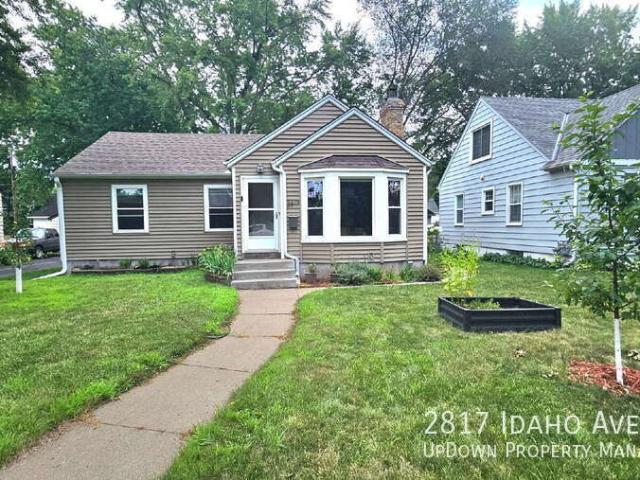 3 BR, 2 BA Apartment 2817 Idaho Ave S, Saint Louis Park, MN 55426