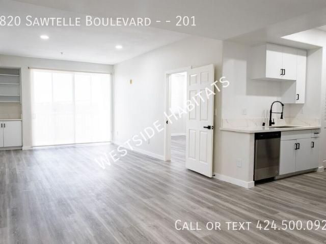 3 BR, 2 BA Apartment 2820 Sawtelle Boulevard, Los Angeles, CA 90064