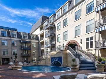 3 BR, 2 BA Apartment 2826 Randall St, Dallas, TX 75201