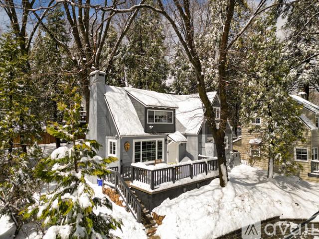 3 BR, 2 BA Apartment 284 Walnut Dr, Lake Arrowhead, CA 92352