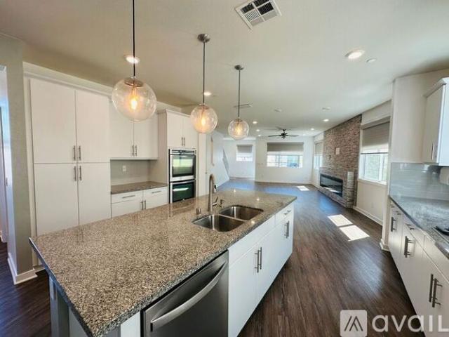 3 BR, 2 BA Apartment 3923 Wood Path Ln, Stone Mountain, GA 30083